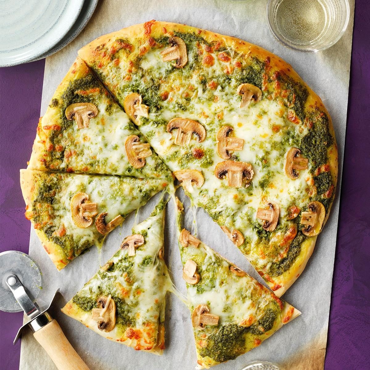 Classic Pesto Pizza